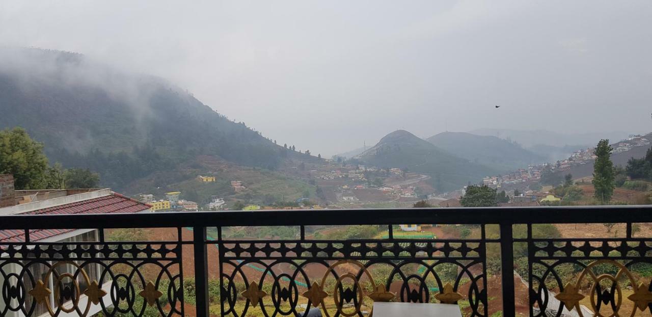 Atrium Grande Hotel Ooty Exterior foto