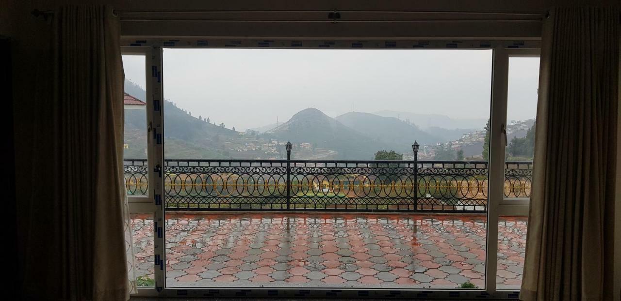 Atrium Grande Hotel Ooty Exterior foto